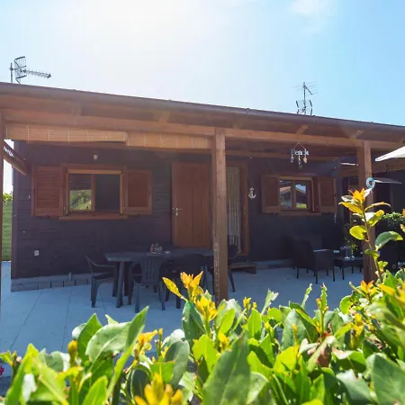 بيت للعطل House Village By Interhome *